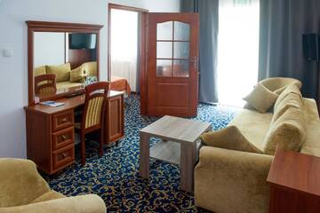 Фото номера Двухместный номер Делюкс с 1 кроватью Отель Hotel Sezam Kraczkowa г. Крачкова 3